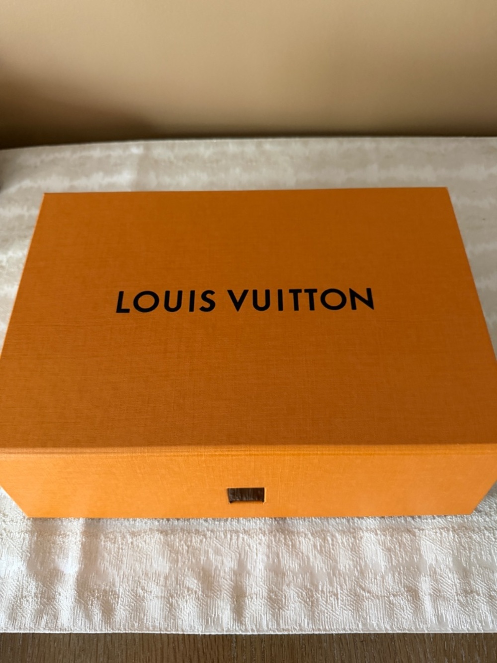 Authentic LV mini crossover bag - Picture 4 of 4